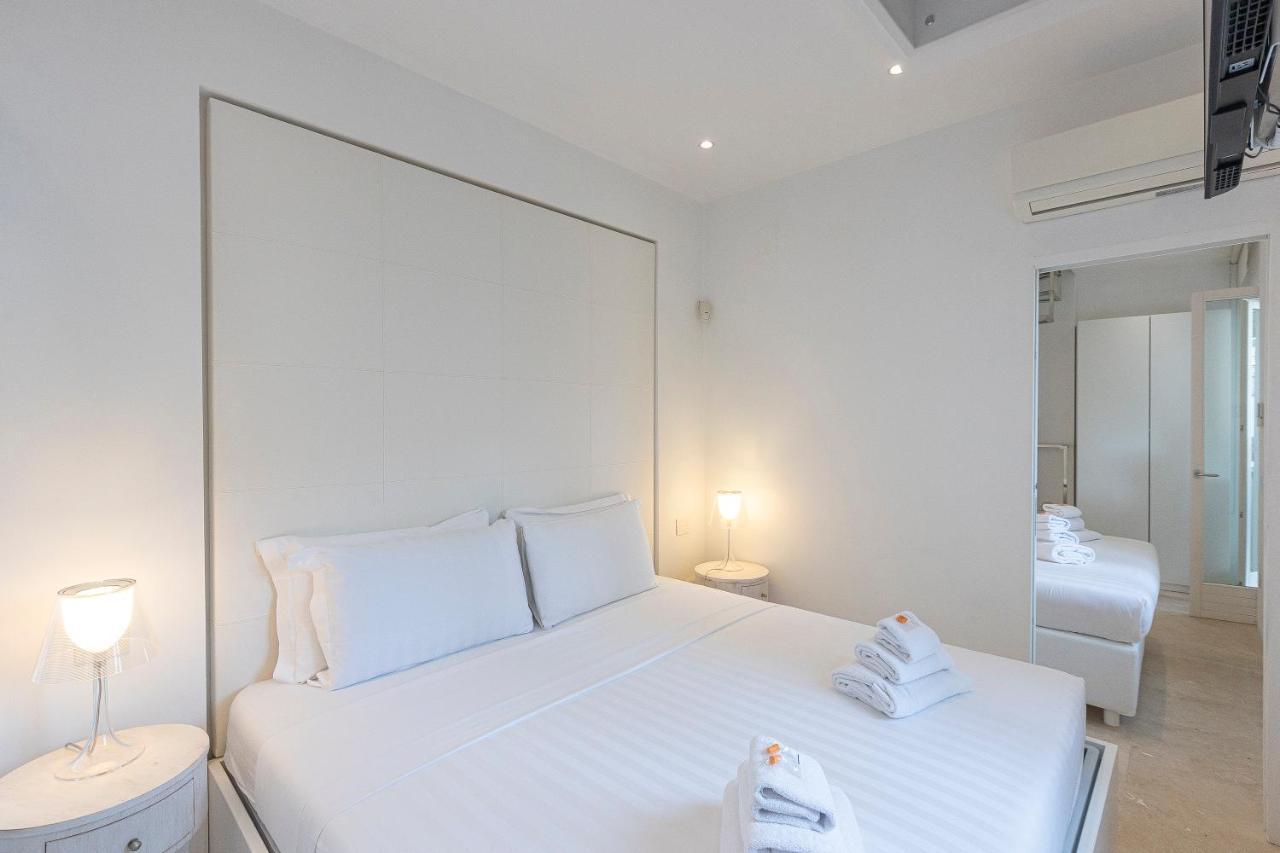 Amazing Piazza Venezia With Jacuzzi And Terrace Appartamento *
